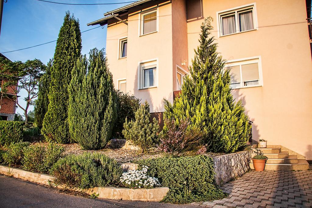 Apartments Nika Slunj Exterior foto